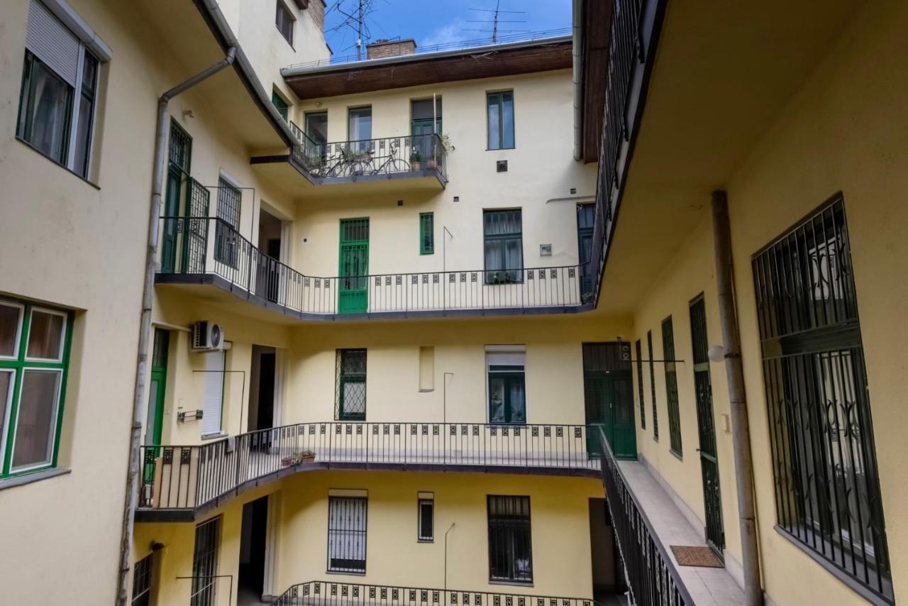 Corvina Apartment Budapest With Free Private Parking Luaran gambar